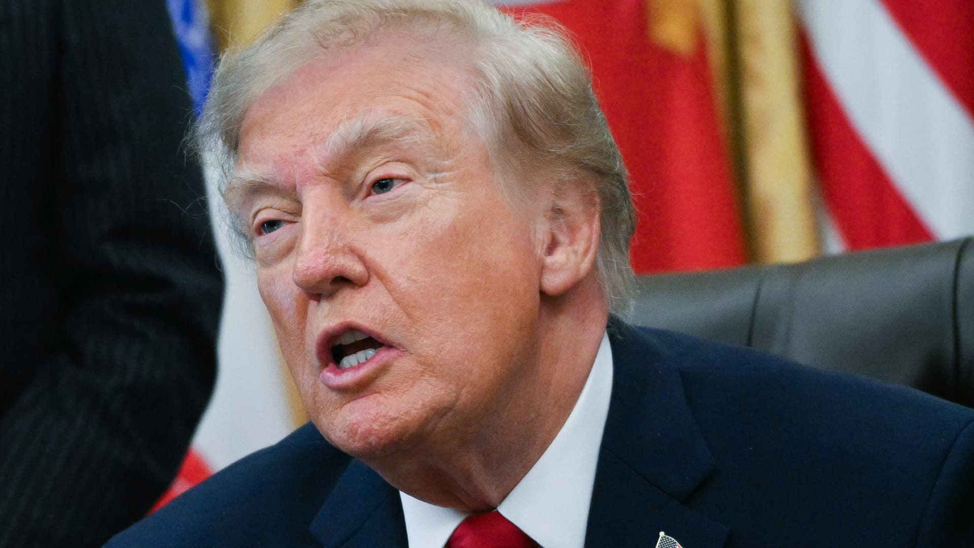 ABD'de Trump Hesapları 70 Milyona Ulaştı: Yeni Hisse Bağışı Kuralları 'Mega Bağışçıların' Önünü Açtı