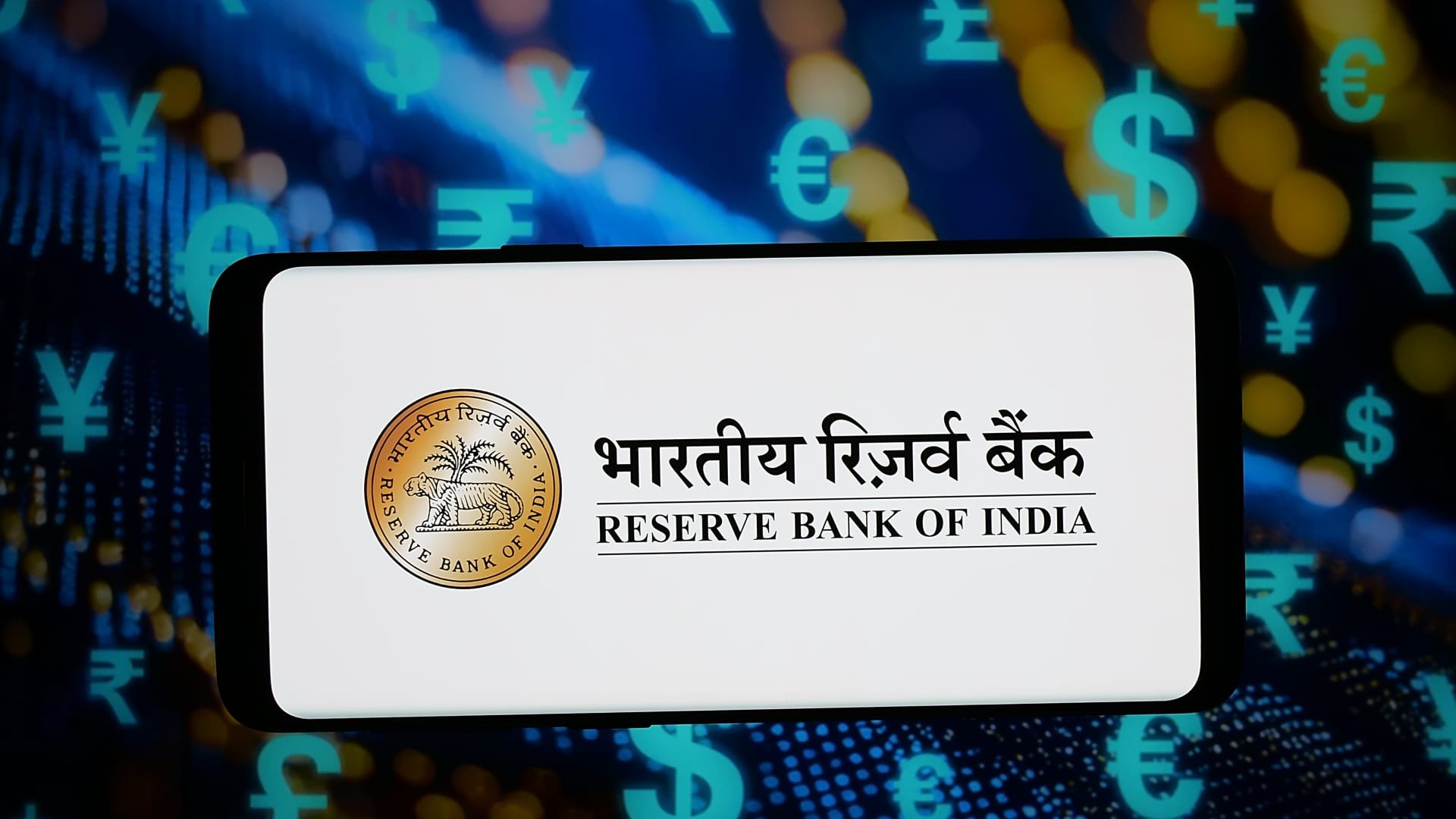 Hindistan Merkez Bankası, Enflasyon Baskıları Nedeniyle 2023'ten Bu Yana İlk Kez Faiz Artırdı