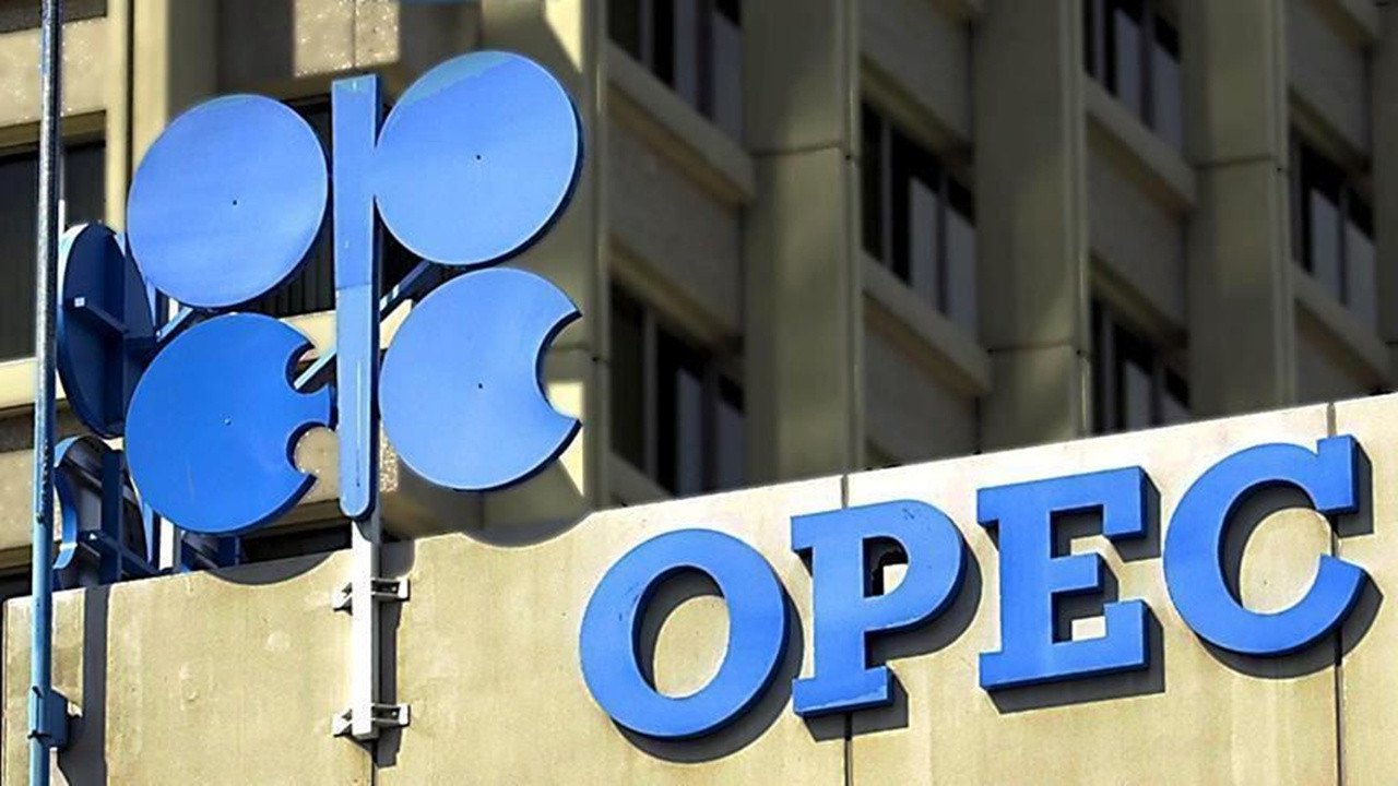 OPEC+ Petrolde Frene Basıyor: Kasım Ayı İçin Karar Netleşiyor